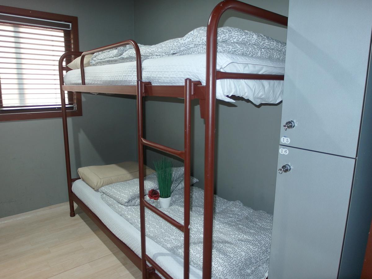 סיאול Fnstay Muslim Friendly Guesthouse מראה חיצוני תמונה